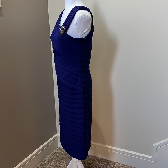 Party Dress Size 10 - Picture 3 of 8